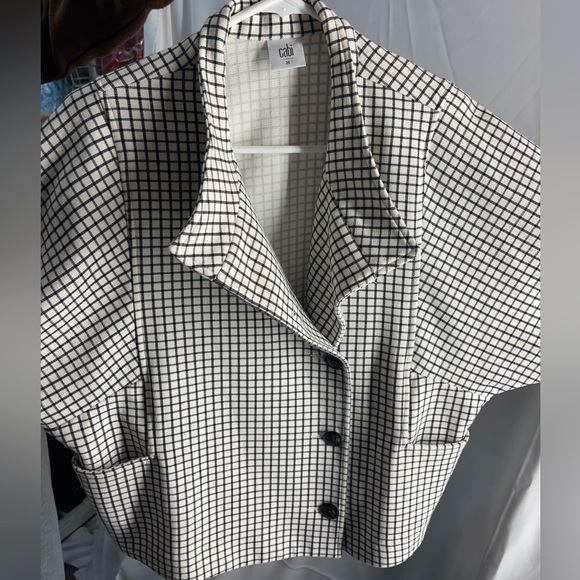 CAbi Jackets & Blazers - Black and white Cabi women’s coat